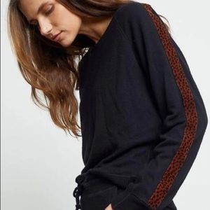 Beautiful, Cozy Rails sweatshirt 💕